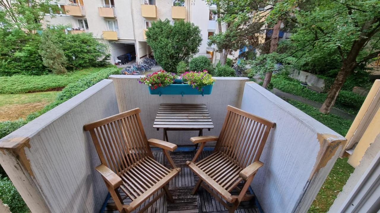 Schwabing Studio With Garden Views Munich Exterior photo
